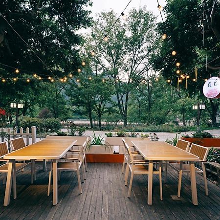 Ancient Street No.5 Youth Chic Hotel หวู่ยี่ฉาน ภายนอก รูปภาพ