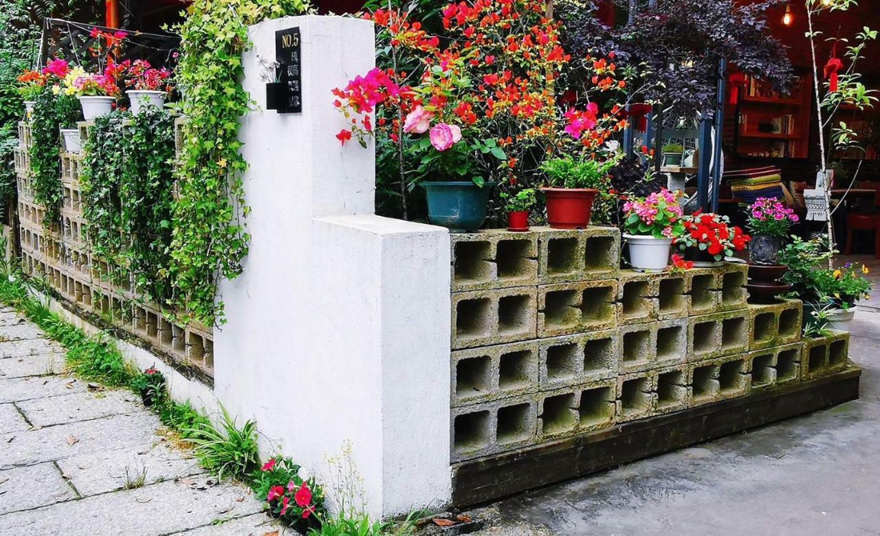 Ancient Street No.5 Youth Chic Hotel หวู่ยี่ฉาน ภายนอก รูปภาพ